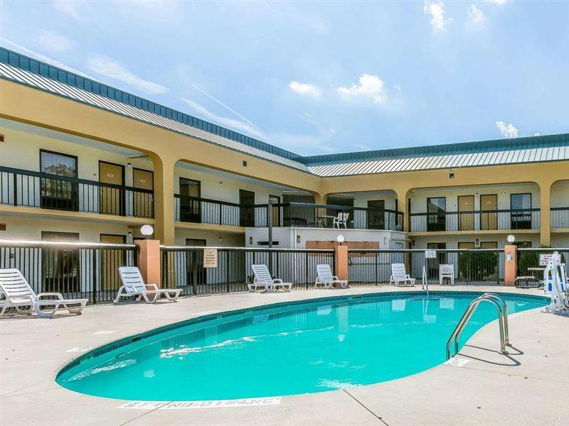 Rodeway Inn Knoxville Exterior foto