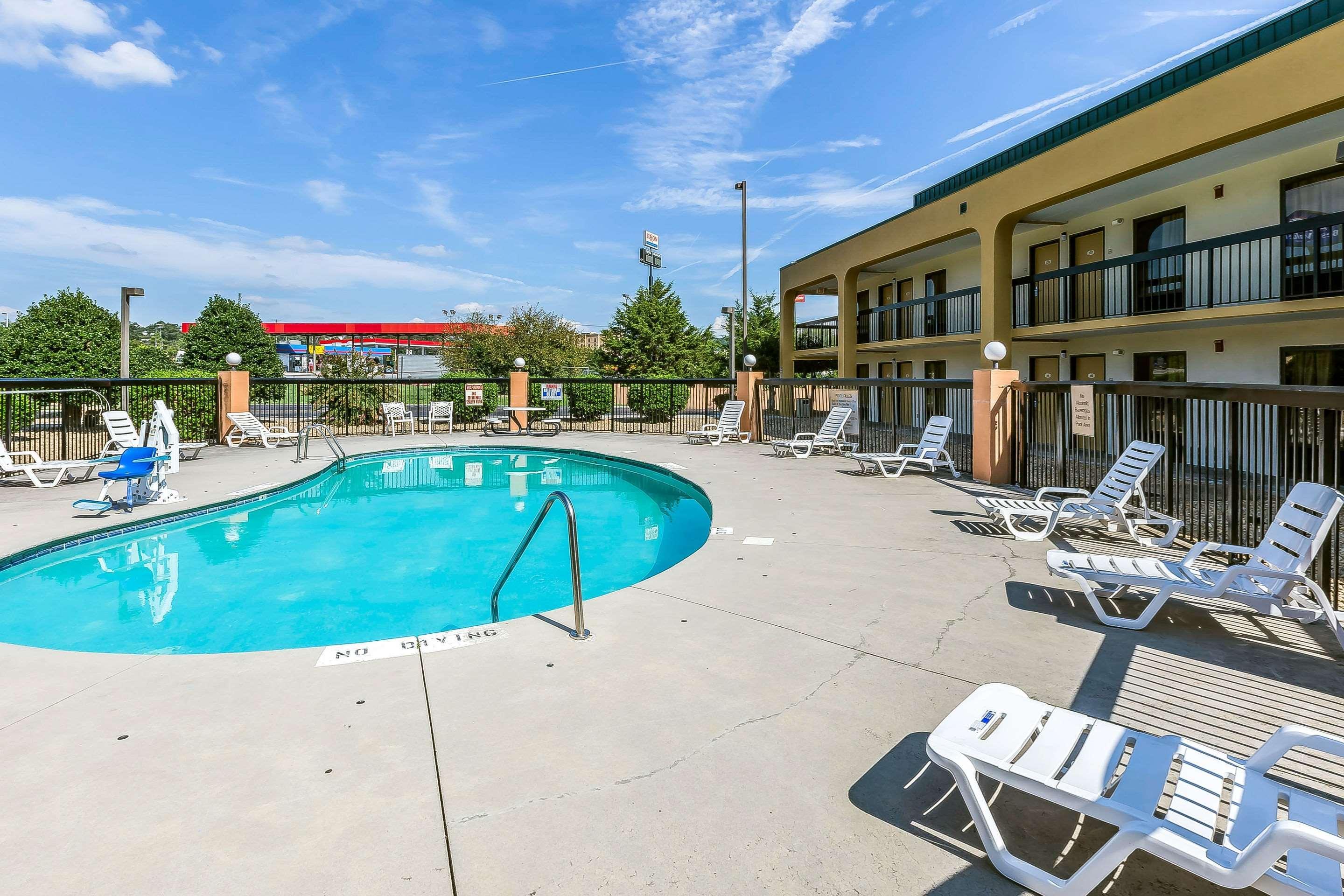 Rodeway Inn Knoxville Exterior foto